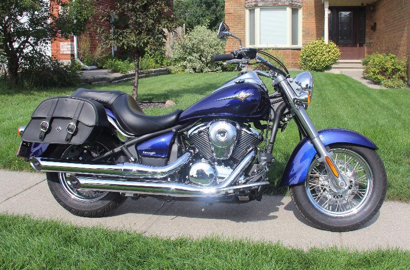 Mint Condition Kawasaki Vulcan 900 Classic - Low KMS!