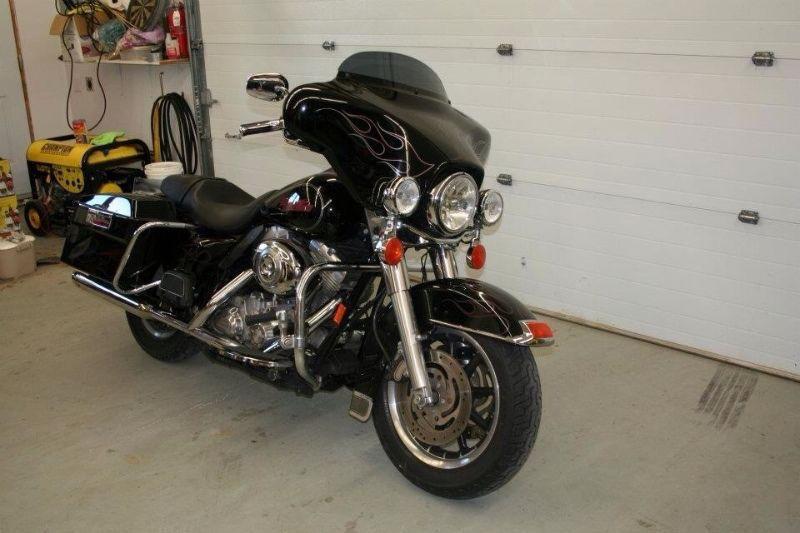 Price reduced from $14000 - $10500 - 2007 Electra Glide 6 speed