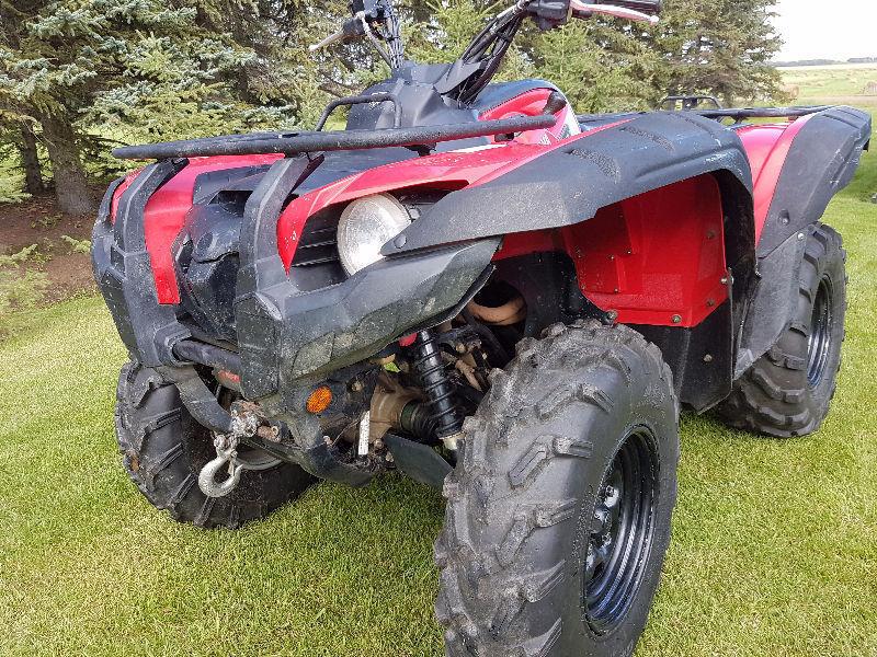 Yamaha Grizzly 700 with passenger seat, heated grups, etc