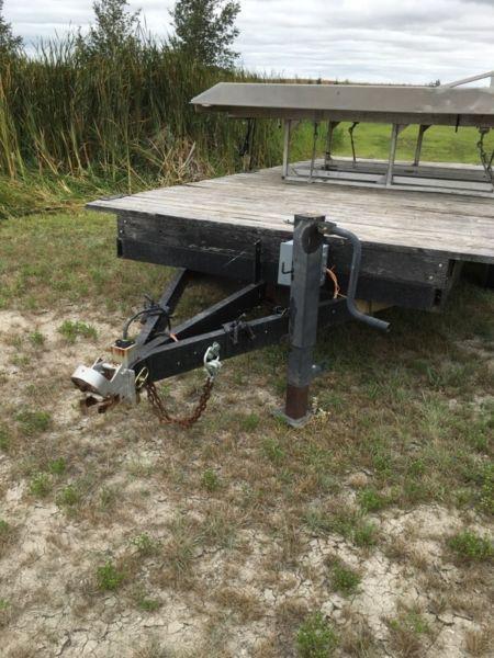 Sled trailer 4 place