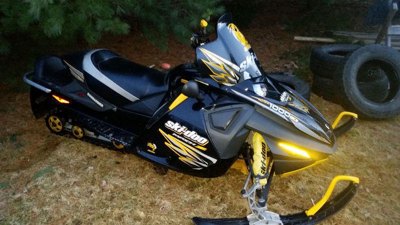 2005 MXZ 1000 in excellent shape