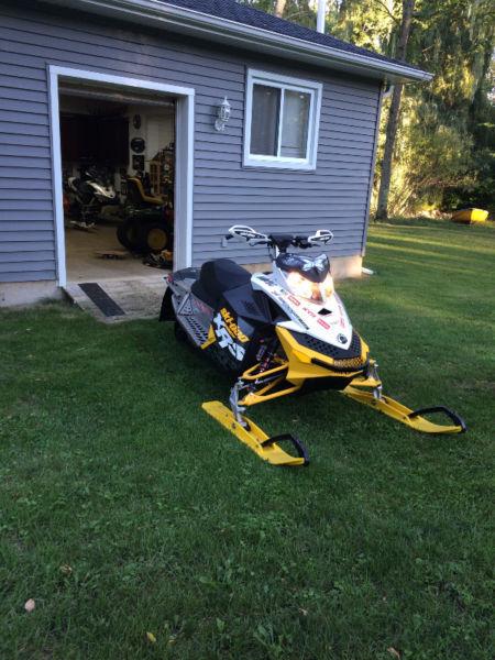 Skidoo mxzxrs