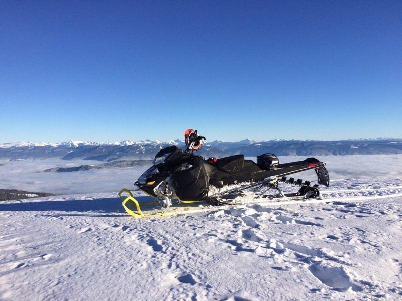 2015 Ski Doo T3 Summit X 174 3