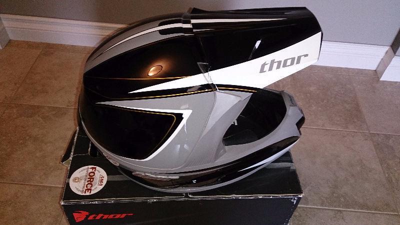 Thor Force Fiberglass Motocross Helmet XXL Black & Grey