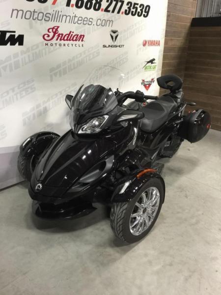 2013 CAN-AM SPYDER ST LIMITED