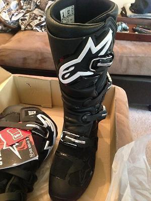 GEAR - ALPINESTARS Tech7 Motocross Boots - Size 10 BRAND NEW!