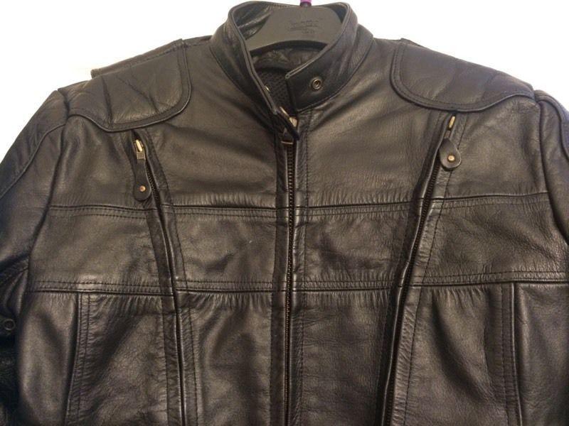 Women's medium motorcycle jacket and chaps