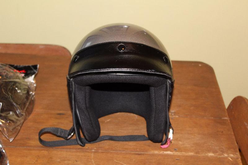 Vespa Silver helmet & 2 x NEW Daytona Helmet Flip Up Visors