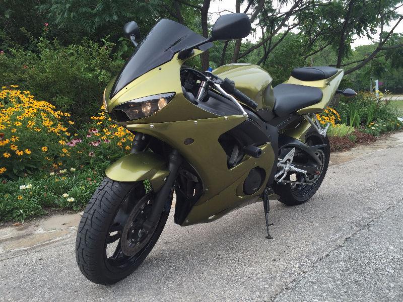 MINT condition/ Rare GREEN Yamaha R6 ***CERTIFIED***