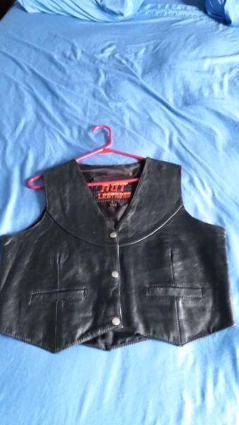 Size XL Ladies Black leather Vest Biker Vest
