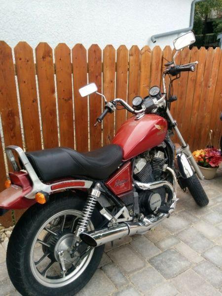 Honda Shadow VT500C