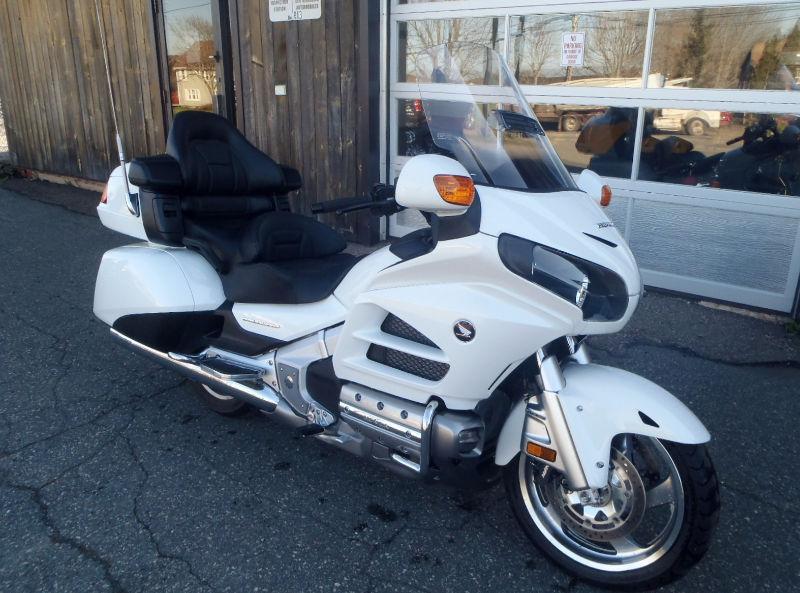 2014 GL 1800 Gold Wing with ABS and Navigation