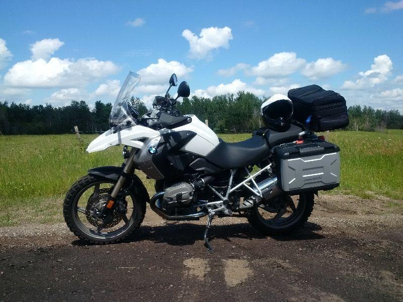 BMW R1200 GS IN EXC condition