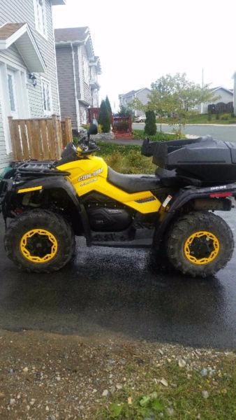 Can am outlander max xtp 800 for sale in excellent condition