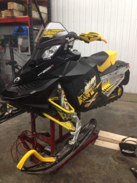 Skidoo mxz adrenaline 800r