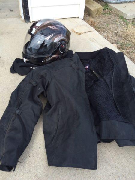 Motorcycle helmet and jacket