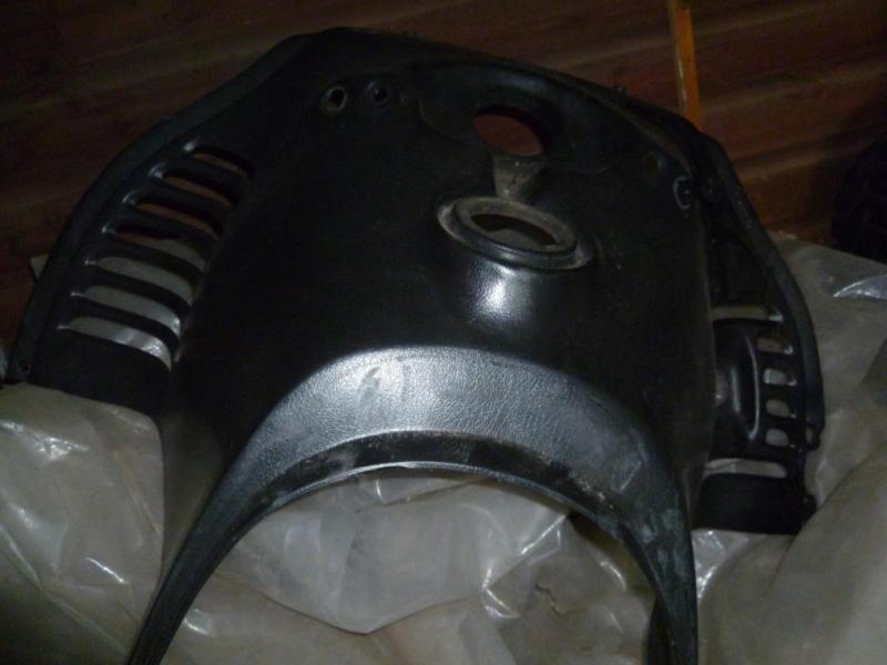 f chassis gas tank cover