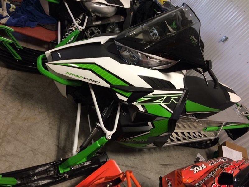 2016 Arctic cat ZR800 137 snowmobile