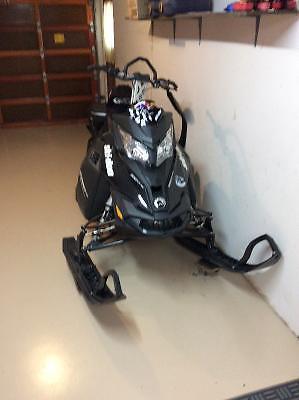 2014 Skidoo summit sp 800 etec with many extras