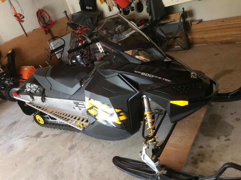 2008 & 2009 Ski doo Renegades and trailer for sale