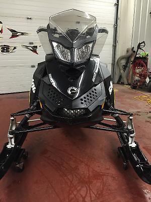 2015 Skidoo Mxz sport