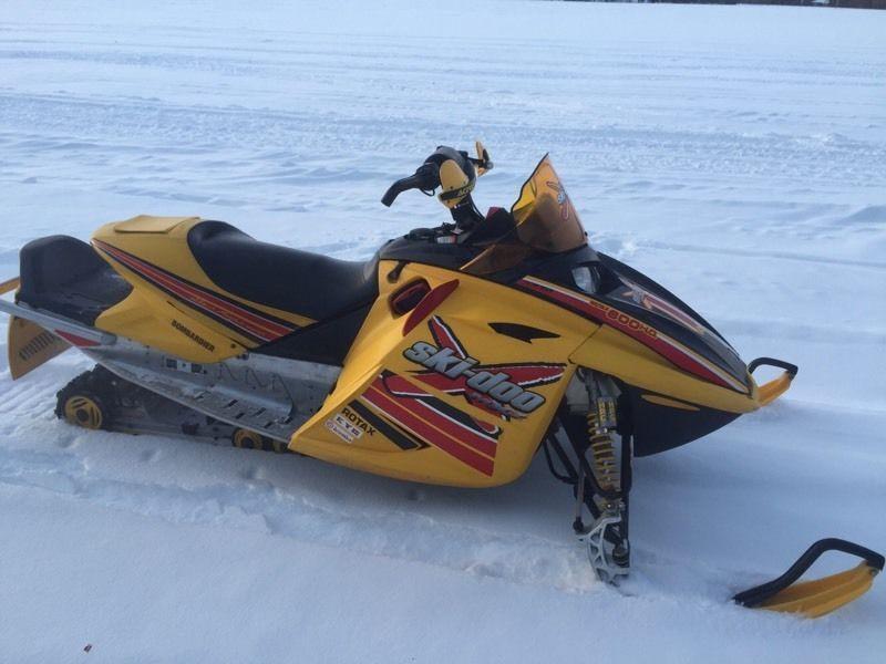 *RARE* 2004 Skidoo MXZ X Blair Morgan 800