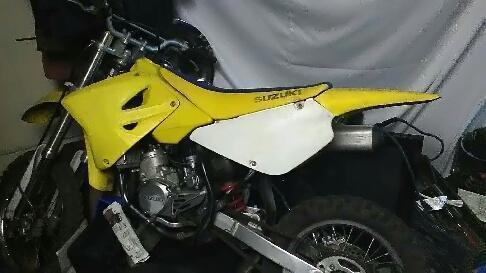 2006 Suzuki dirt bike