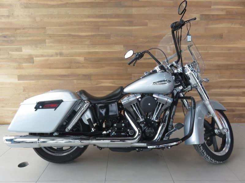 2012 Harley-Davidson FLD DYNA SWITCHBACK 61,42$/SEMAINE