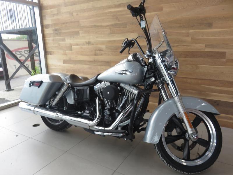 2012 Harley-Davidson FLD DYNA SWITCHBACK 61,42$/SEMAINE