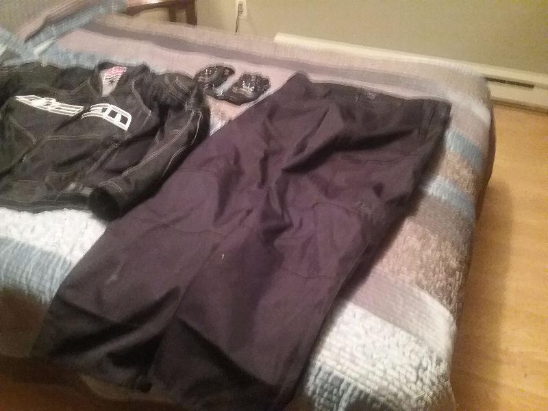 Icon motorcycle suit size xl