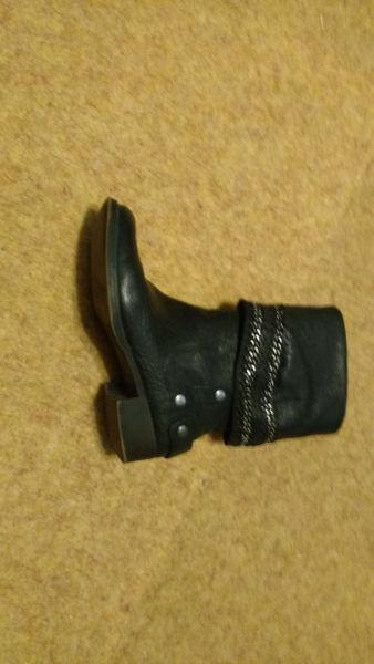 Womens Riding Boots size 6m