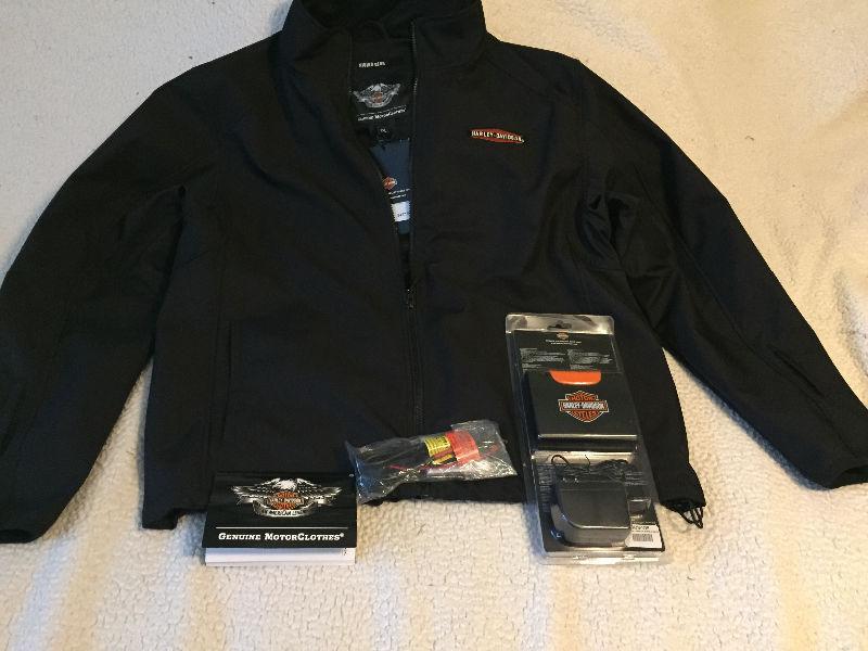 Heated HD motorcycle jacket w/portable accessory pack