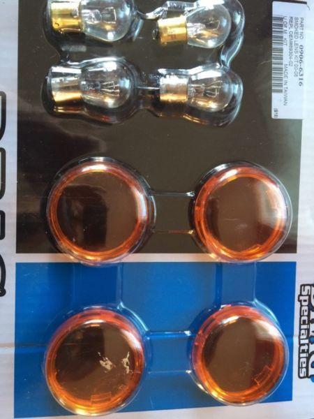 SELLING A SET OF 4 TURN SIGNAL LENS AND BULBS!!!!!!!!!!!!!!!!!!!