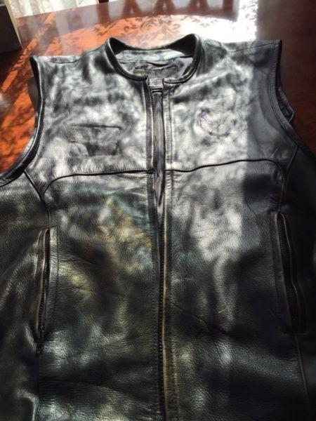 SELLING CONDITION LEATHER VEST!!!!!!!!!!!