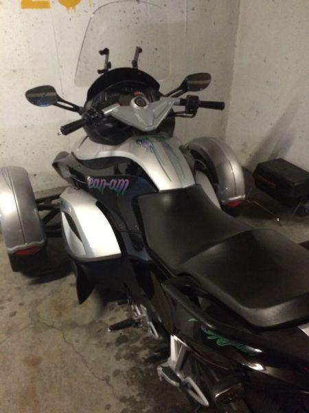 Can Am Spyder.. Awesome bike