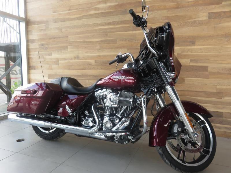 2014 Harley-Davidson FLHXS STREET GLIDE 99,60$/SEMAINE