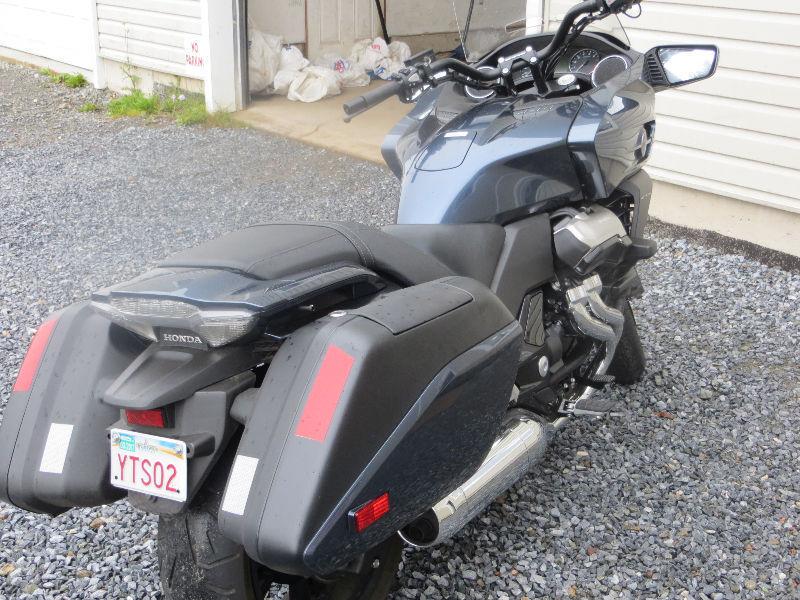 2014 HONDA CTX1300 CRUISER WITH STERIO AND ABS HEATED GRIPS