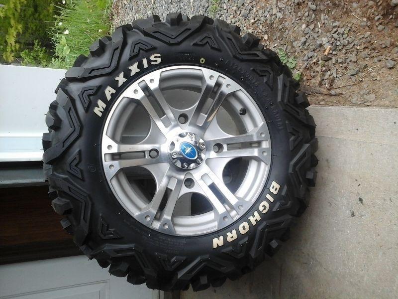 1 Brand new Maxiss Bighorn tire on Polaris RzR aluminum Mag
