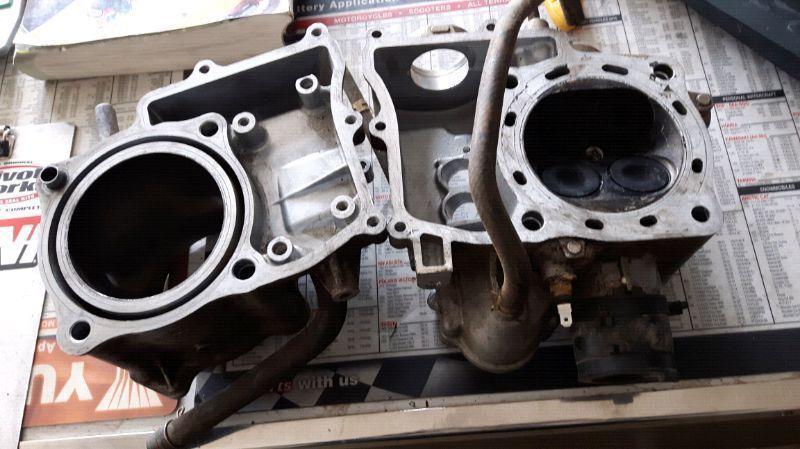 TRX500 RUBICON FOREMAN CYLINDER AND HEAD