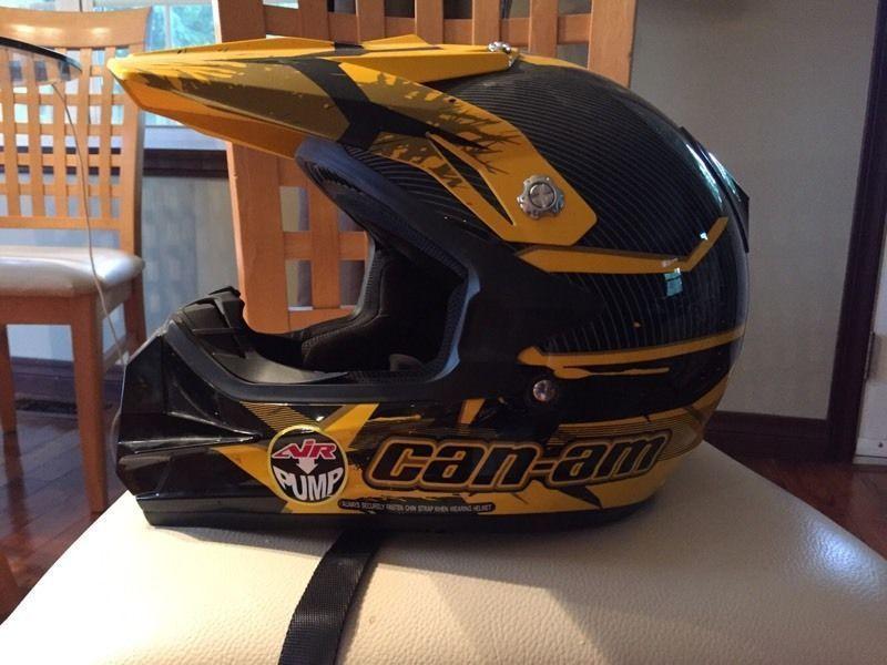 Can am helmet size med
