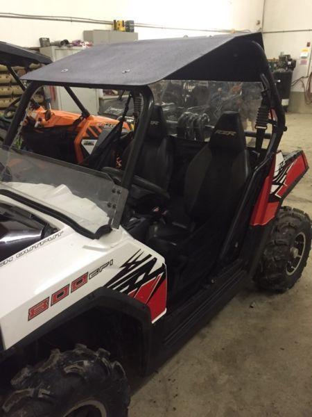 2011 RZR 800