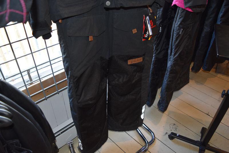 CLEARANCE ON FULL SNOWMOBILE RIDING SUIT BY SCOTT - JUST 1 LEFT