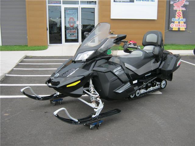 2010 Ski-Doo Grand Touring SE - FINANCING AVAILABLE!!