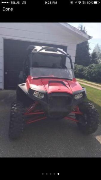 2011 Polaris rzr 900xp - comes with 3rd seat