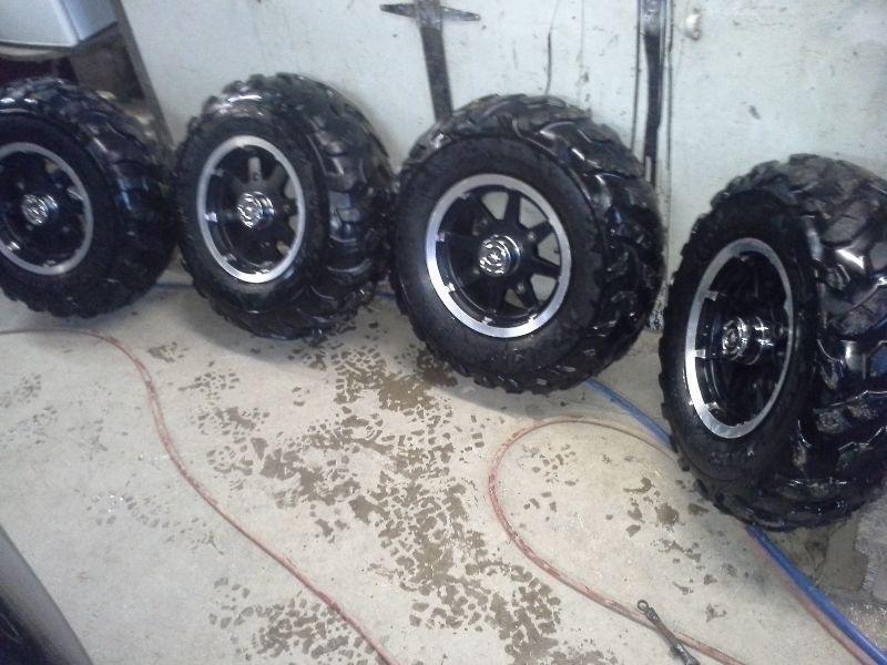 Polaris rims with tires